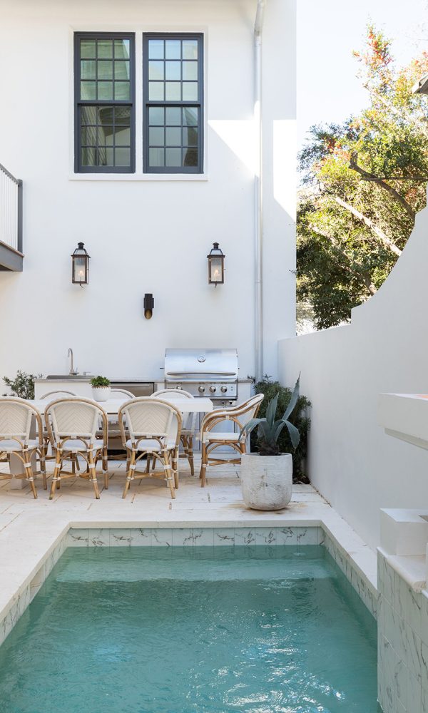 Bespoke_PoolFountains_KMI_BGodbee2023